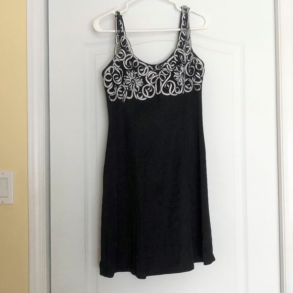 Summer dress with straps, black- white size 6 - Picture 1 of 4